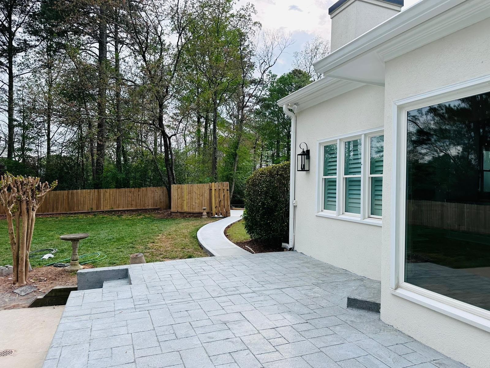 Backyard Patio & Fireplace